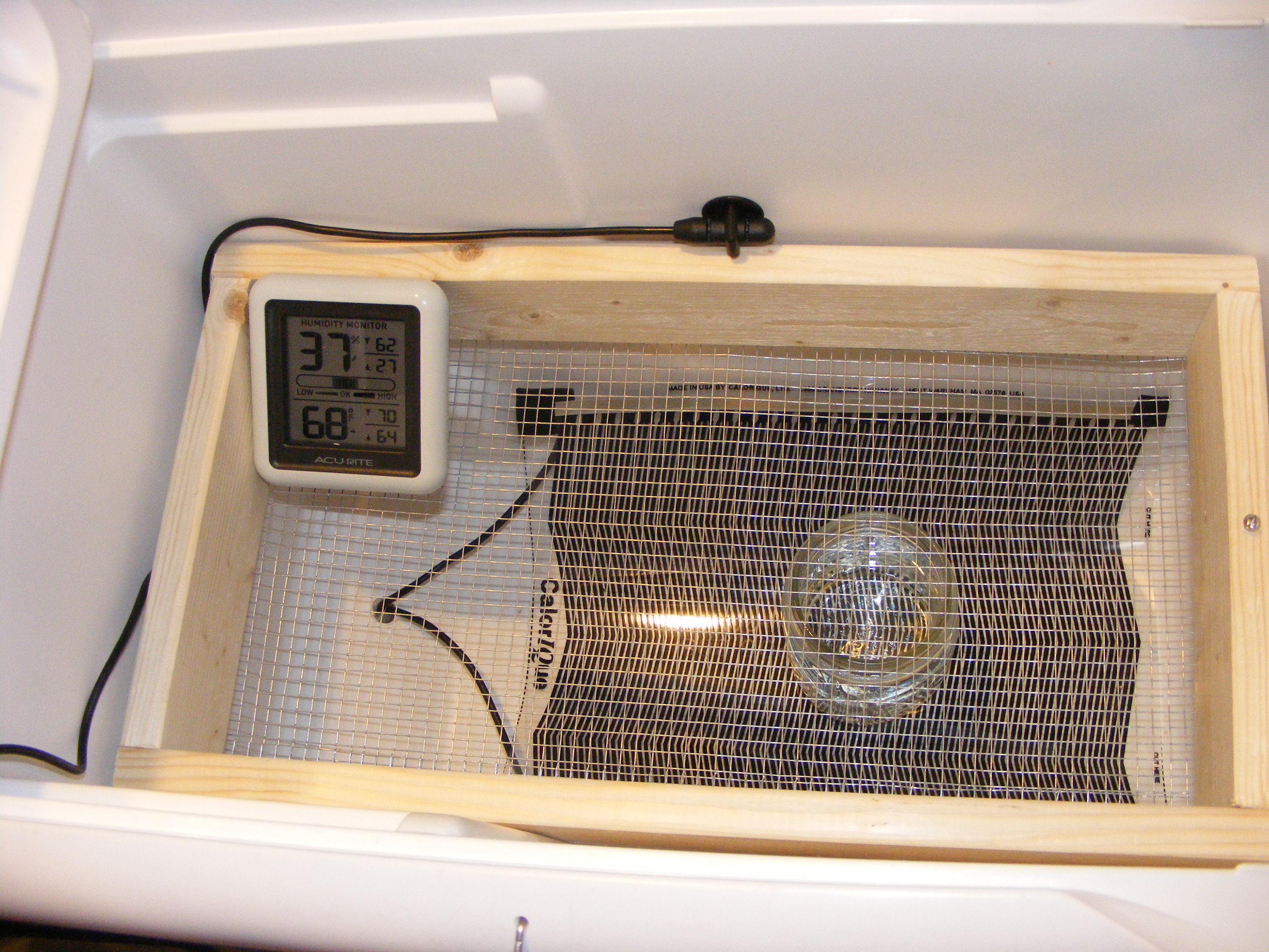 Used CalorIQue Flexwatt Tape for the heating element