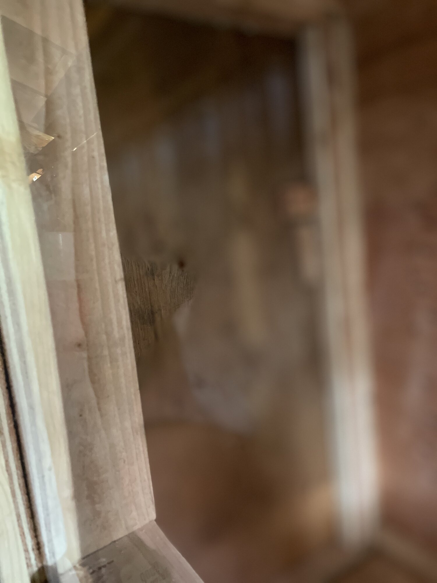 Window View towards solid side, on right if you face the front view.