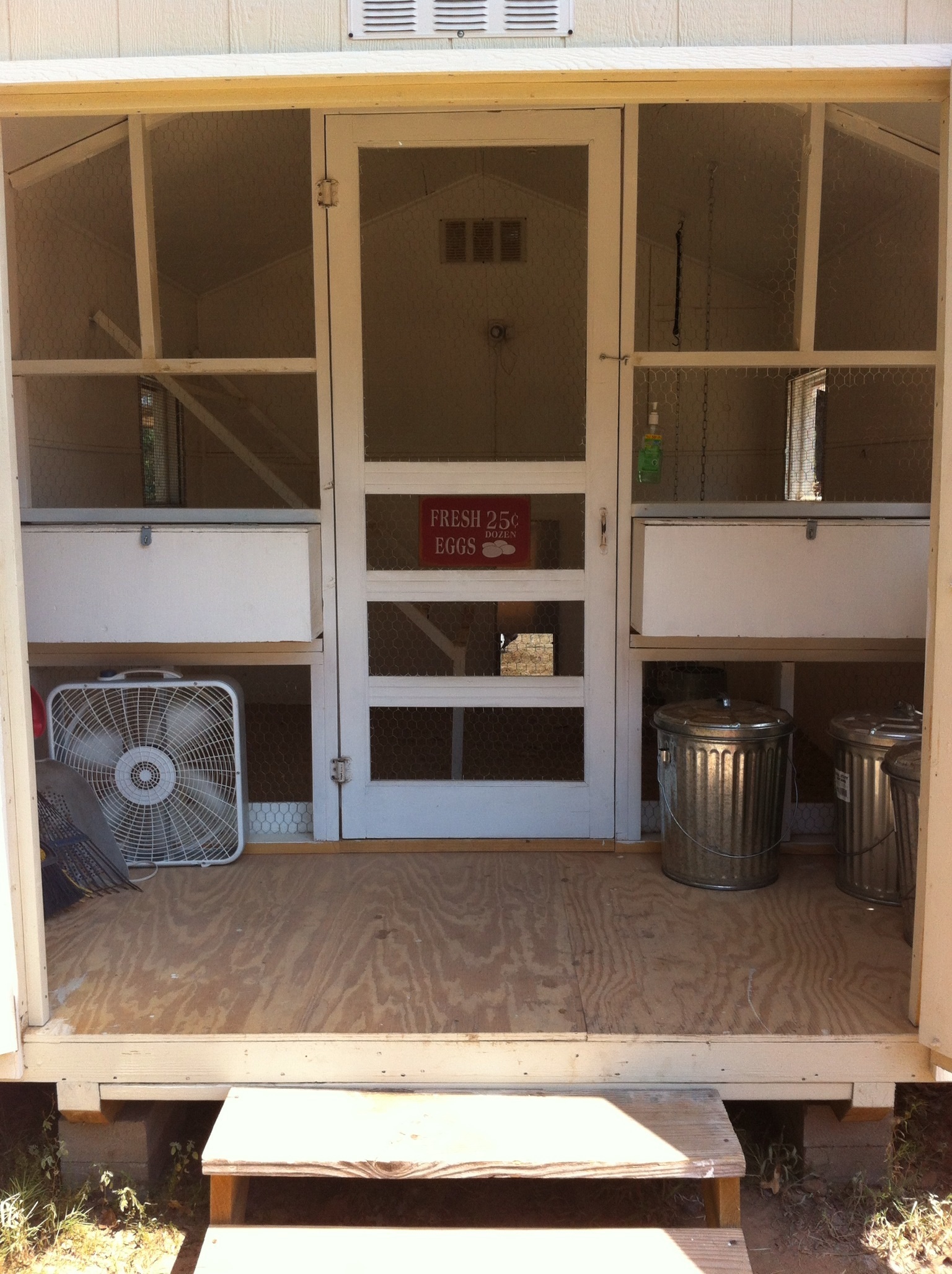 With the front double doors open after the laying boxes were added