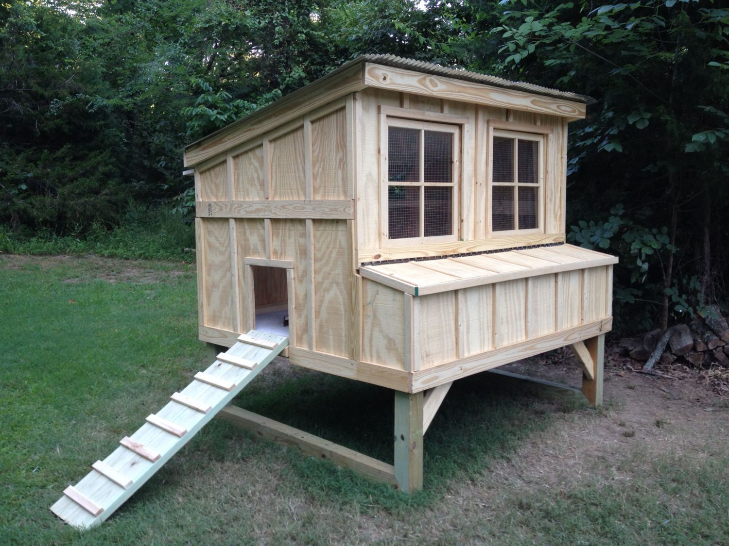 Rough Sawn Coop BackYard Chickens