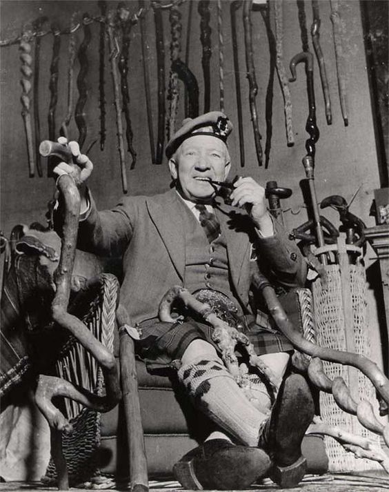 30c6db42d186387fd78d6ccd72c91942--la-pipe-pipe-smoking.jpg