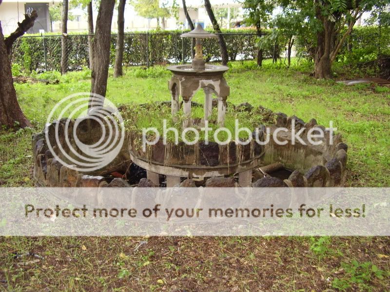 Fountain2.jpg
