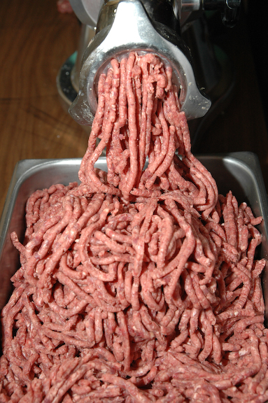 venisonsausagegrind3.jpg