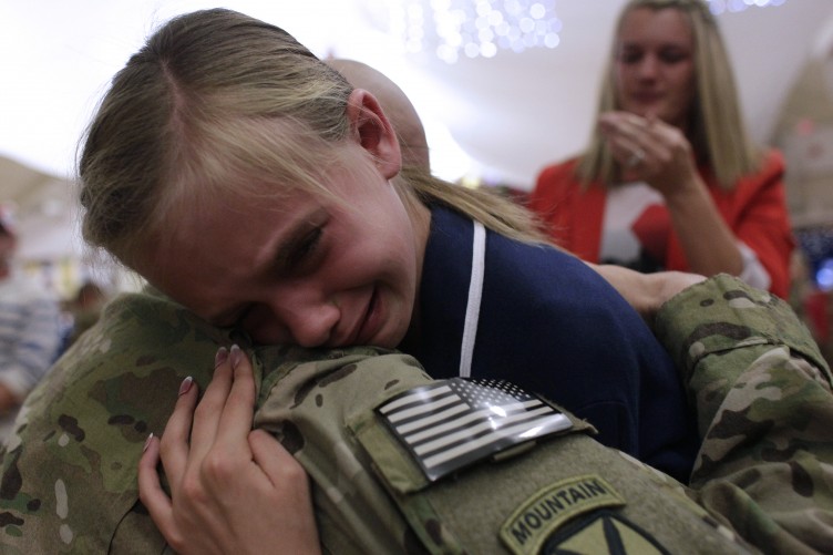 colorado-soldiers-return-home-2-752x501.jpg