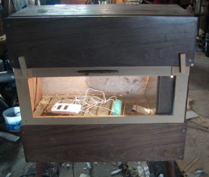 incubator300.jpg