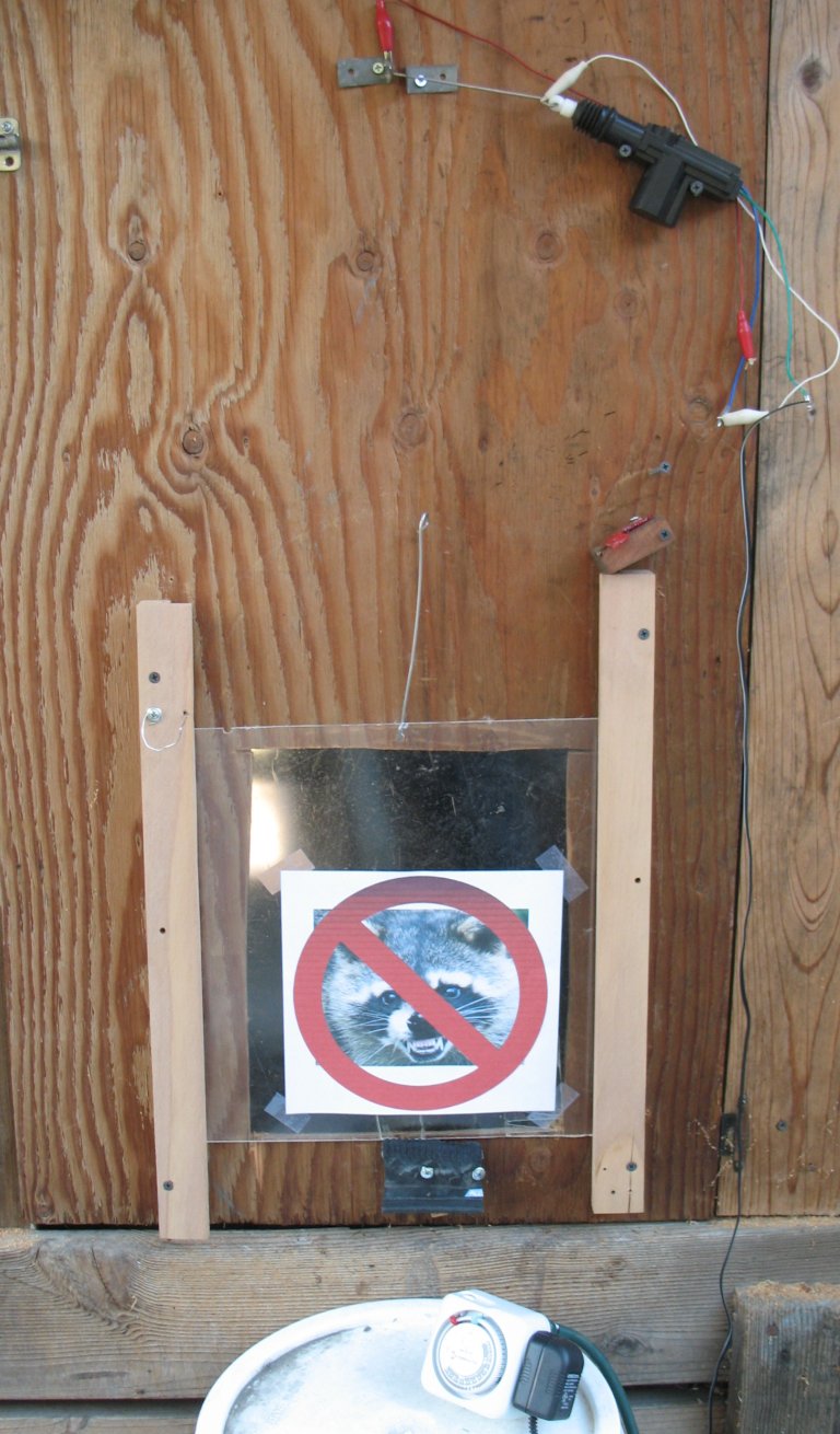 automatic-chicken-coop-door-v1.jpg