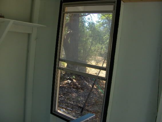 Lgwindowpainted.jpg