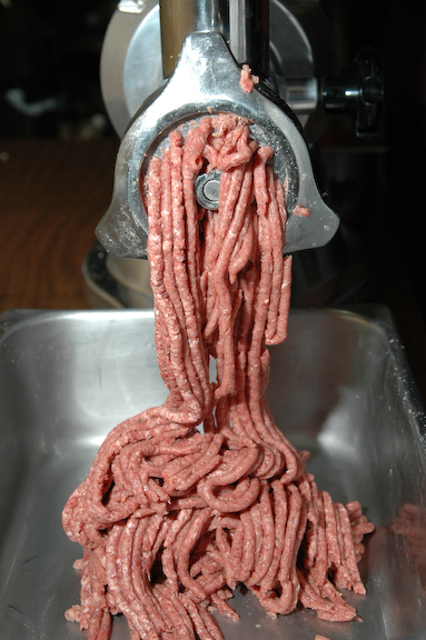 venisonsausagegrind4.jpg
