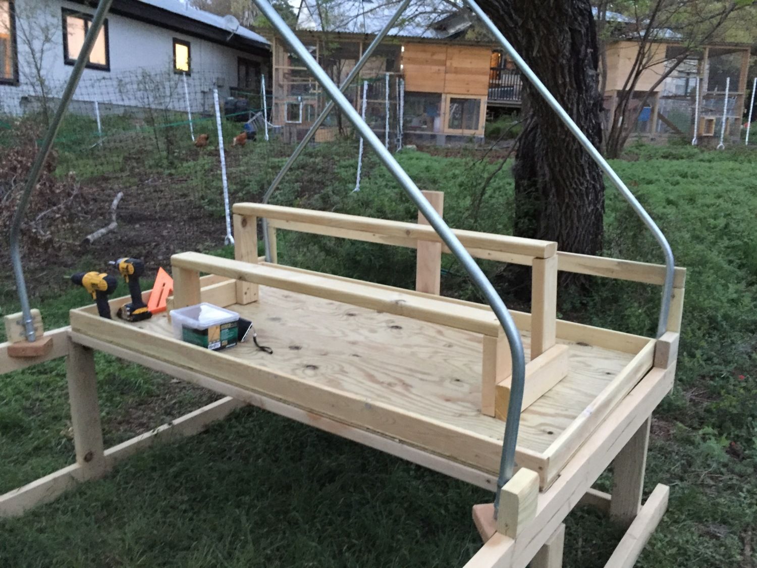 900x900px-LL-7630cb54_TractorPlatform3.jpeg