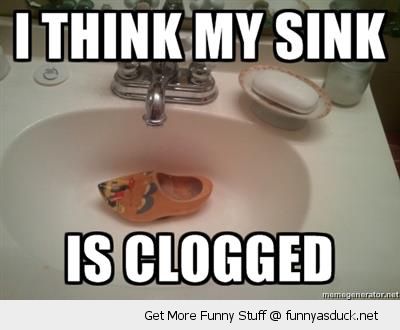 funny-dutch-shoe-think-sink-is-clogged-pun-joke-pics.jpg