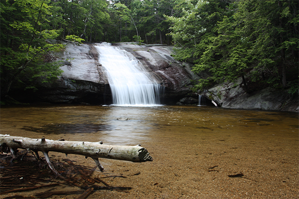 nh-beedefalls-pic1.jpg