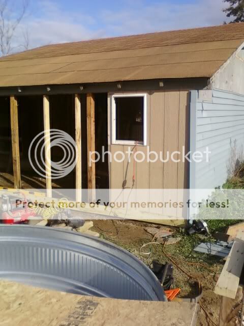img1256129399831.jpg
