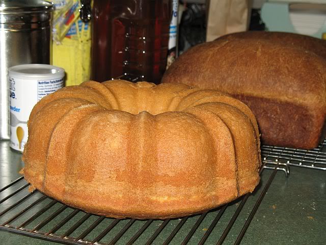 JudiesBigPoundCake001.jpg
