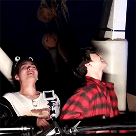 a5cad9da7a8054857f4aef78cbf5009bcca841a6_hq.gif