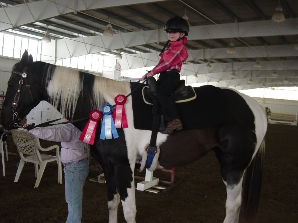 KenzisfirsthorseshowonCurley015.jpg