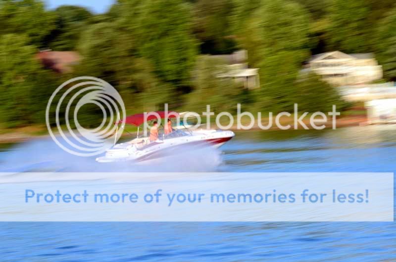 Boat_panned1.jpg