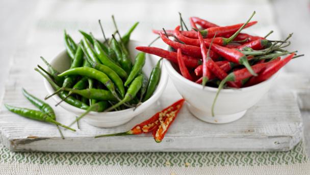birds-eye_chillies_16x9.jpg