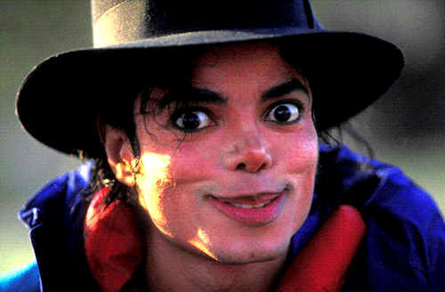 Funny-faces-michael-jackson-23903012-500-328.gif