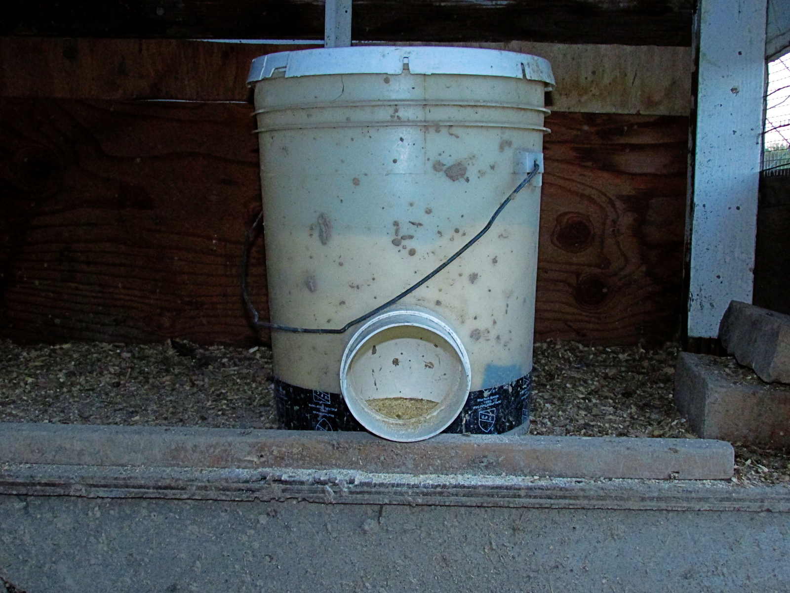 whitebucket.JPG