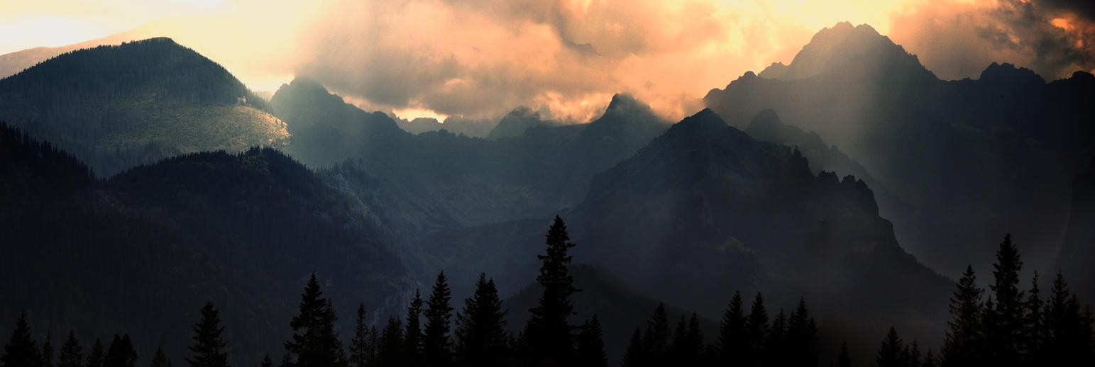 Burning__Mountains__1_by_CitizenFresh.jpg