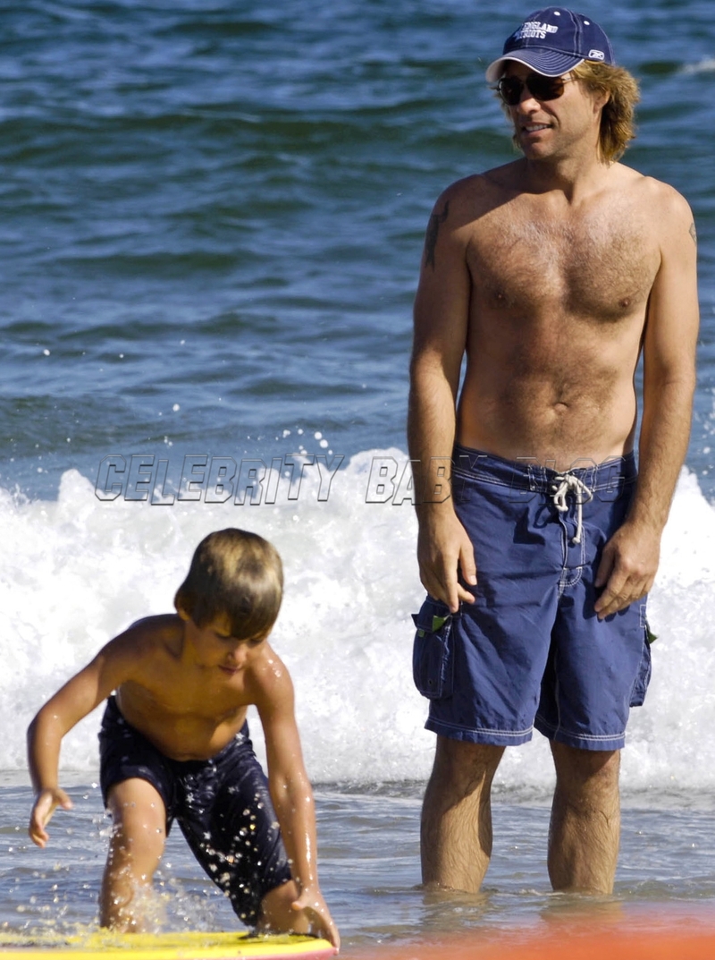 70814k3jon_bon_jovi_j_b_b_gr_03_cbb.jpg