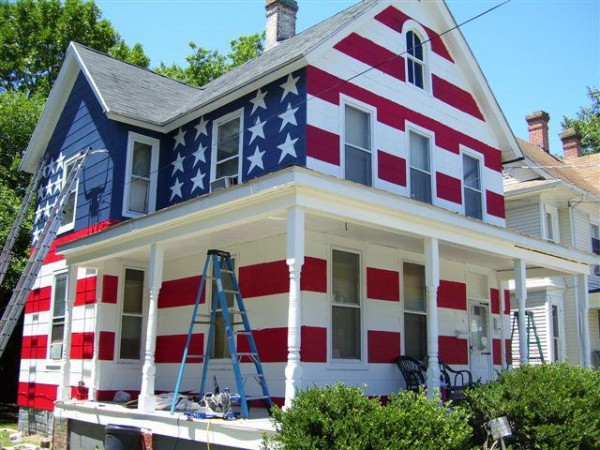 flag-house-600x450.jpg