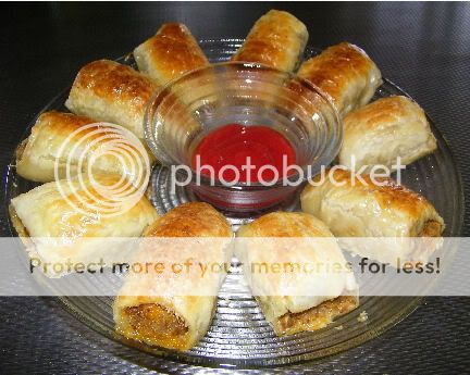 SAUSAGEROLLS.jpg