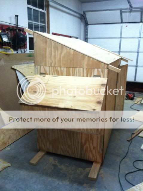 ChickenCoop2011022.jpg