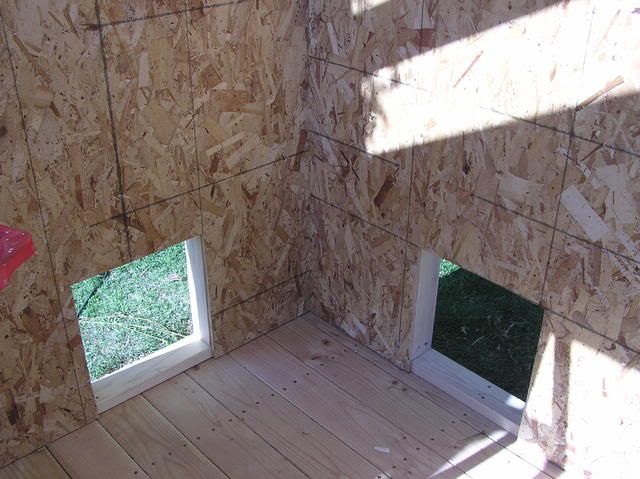 Onedoortotherunandtheothertotheyard.jpg