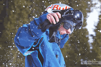 1314011501_slowmotion_snowball_to_face.gif