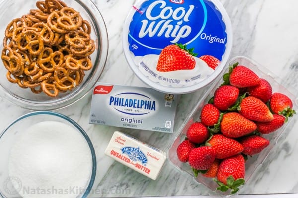 Strawberry-Pretzel-Salad-600x400.jpg