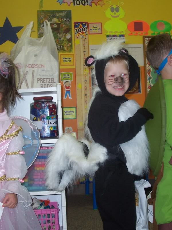 homecominghalloween030.jpg