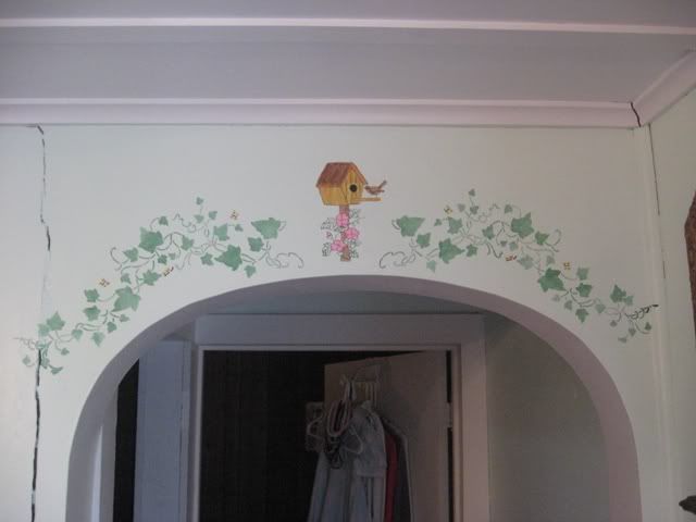 livingroom-stairsarchway.jpg