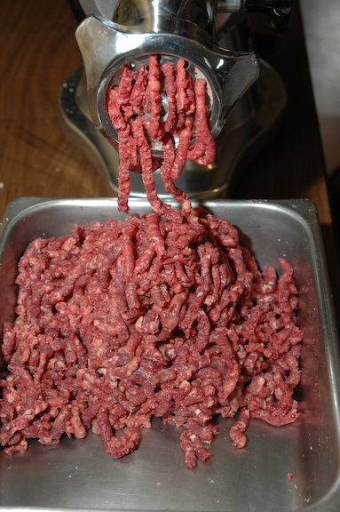 venisonsausagegrind2.jpg