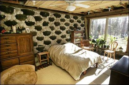 earthship-tirewall.jpg