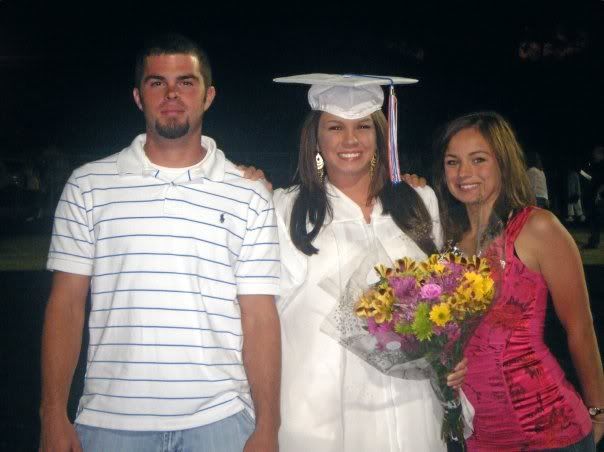 hannahsgrad2.jpg