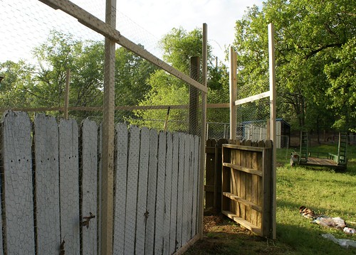 2452087004_4fe083ca51.jpg