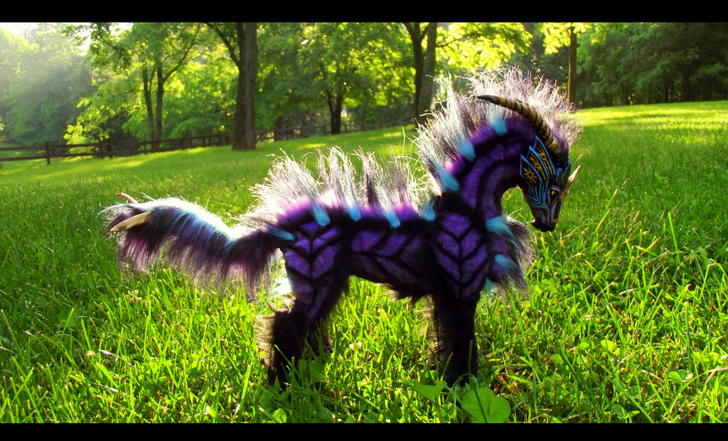 __sold__poseable_fantasy_galaxy_horse__by_wood_splitter_lee-d67pzzq.png