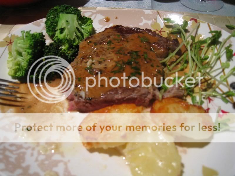 800px-Steak_Diane.jpg
