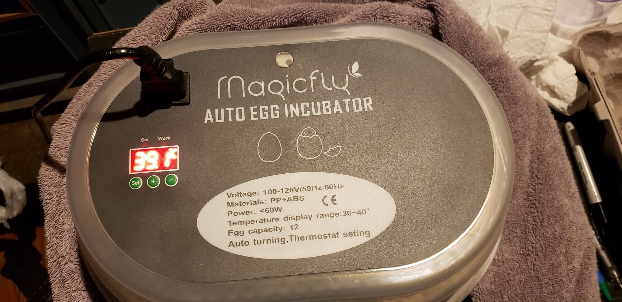 How to raise humidity in egg incubator